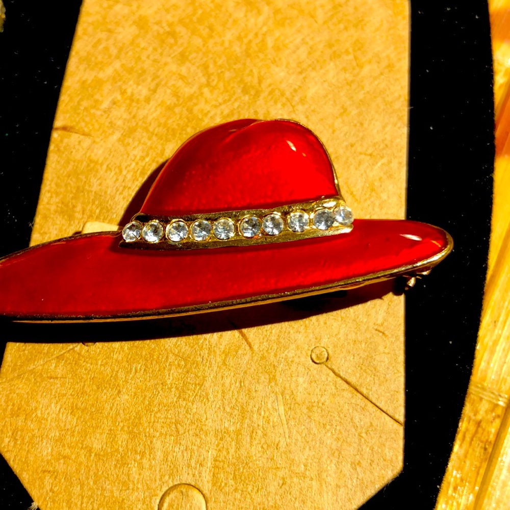 Brooch